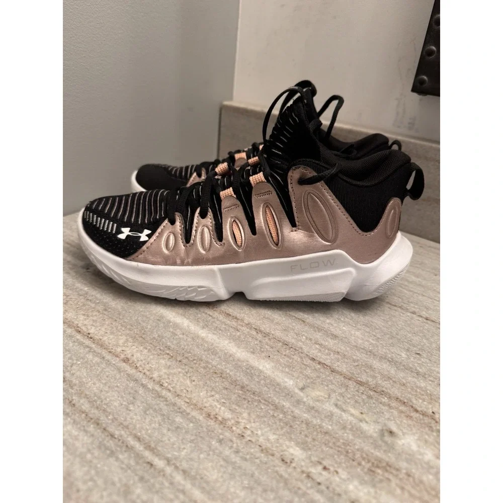 Under Armour Women's Flow Breakthru 4 Training Size 6.5 Black/Rose |3026641-003|